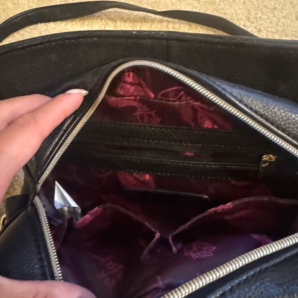 Betsey Johnson Black Sequin Bow Crossbody Bag - Picture 4 of 6